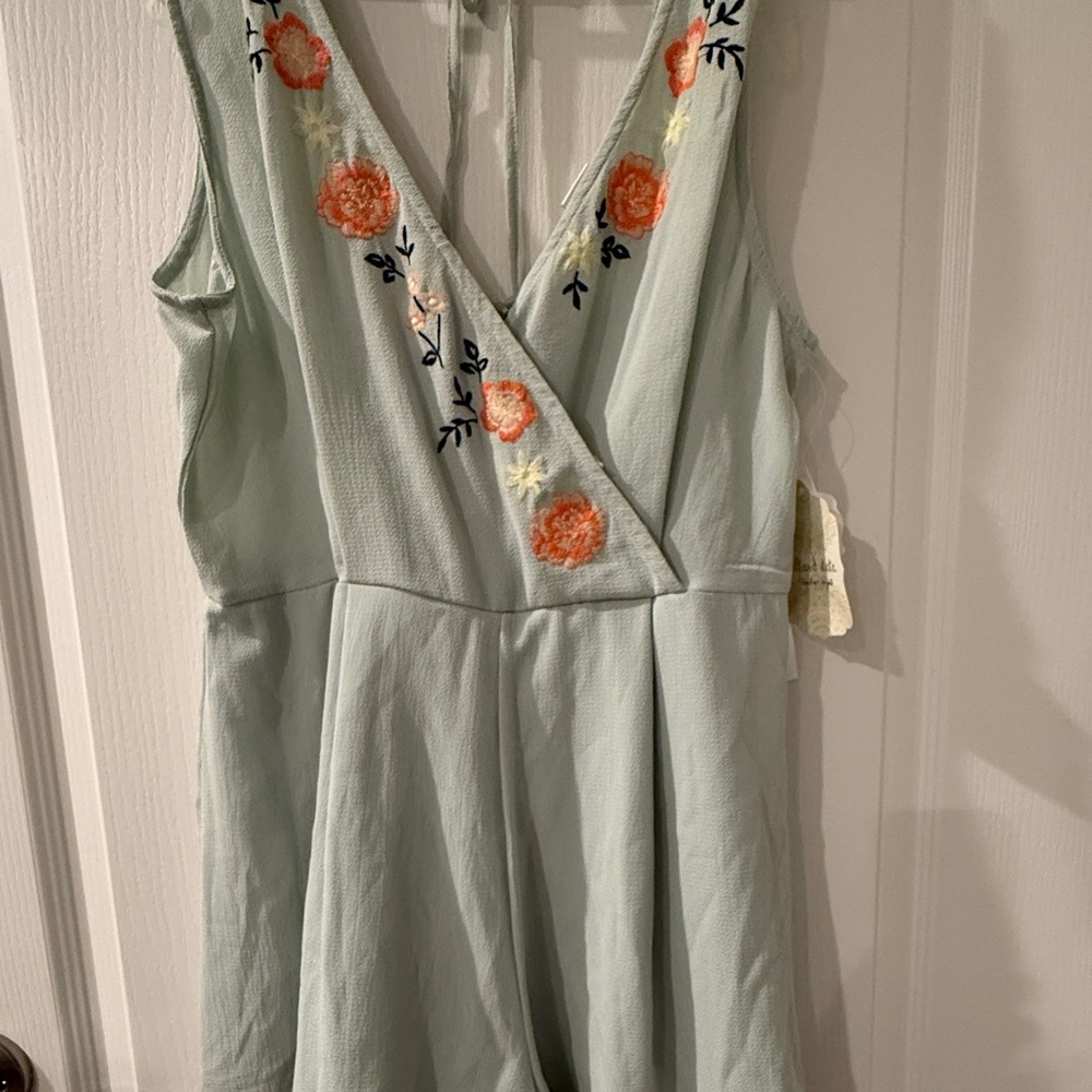 Floral Embroidered Mint Green Romper L